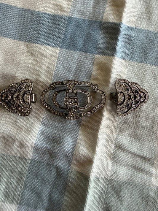 ART DECO BROOCH
