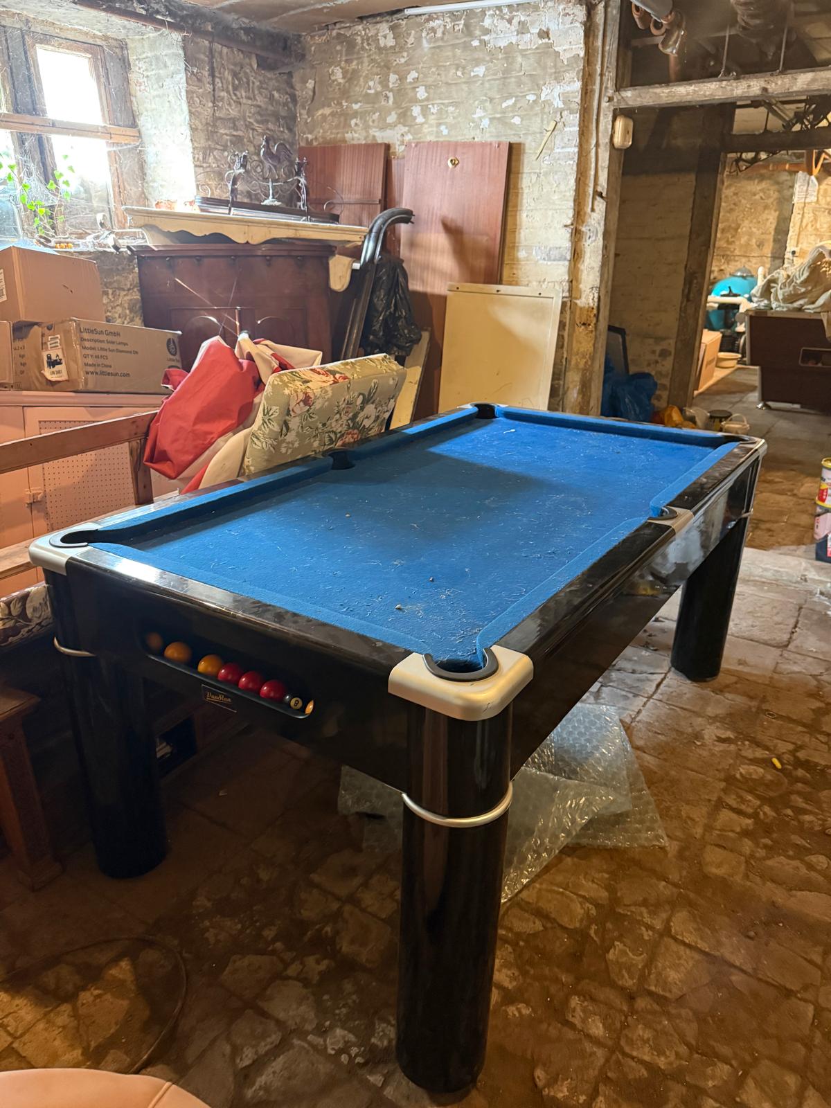 POOL TABLE