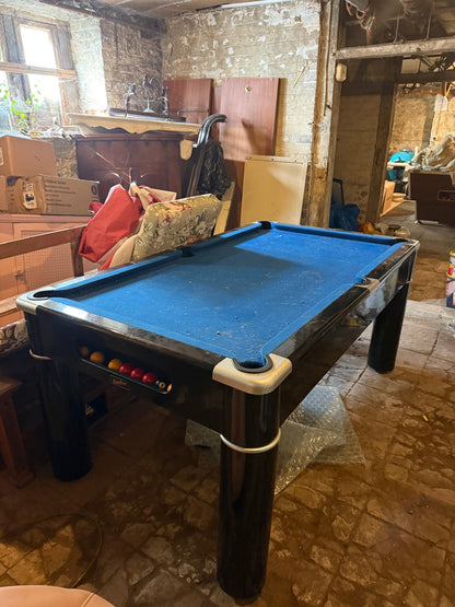 POOL TABLE