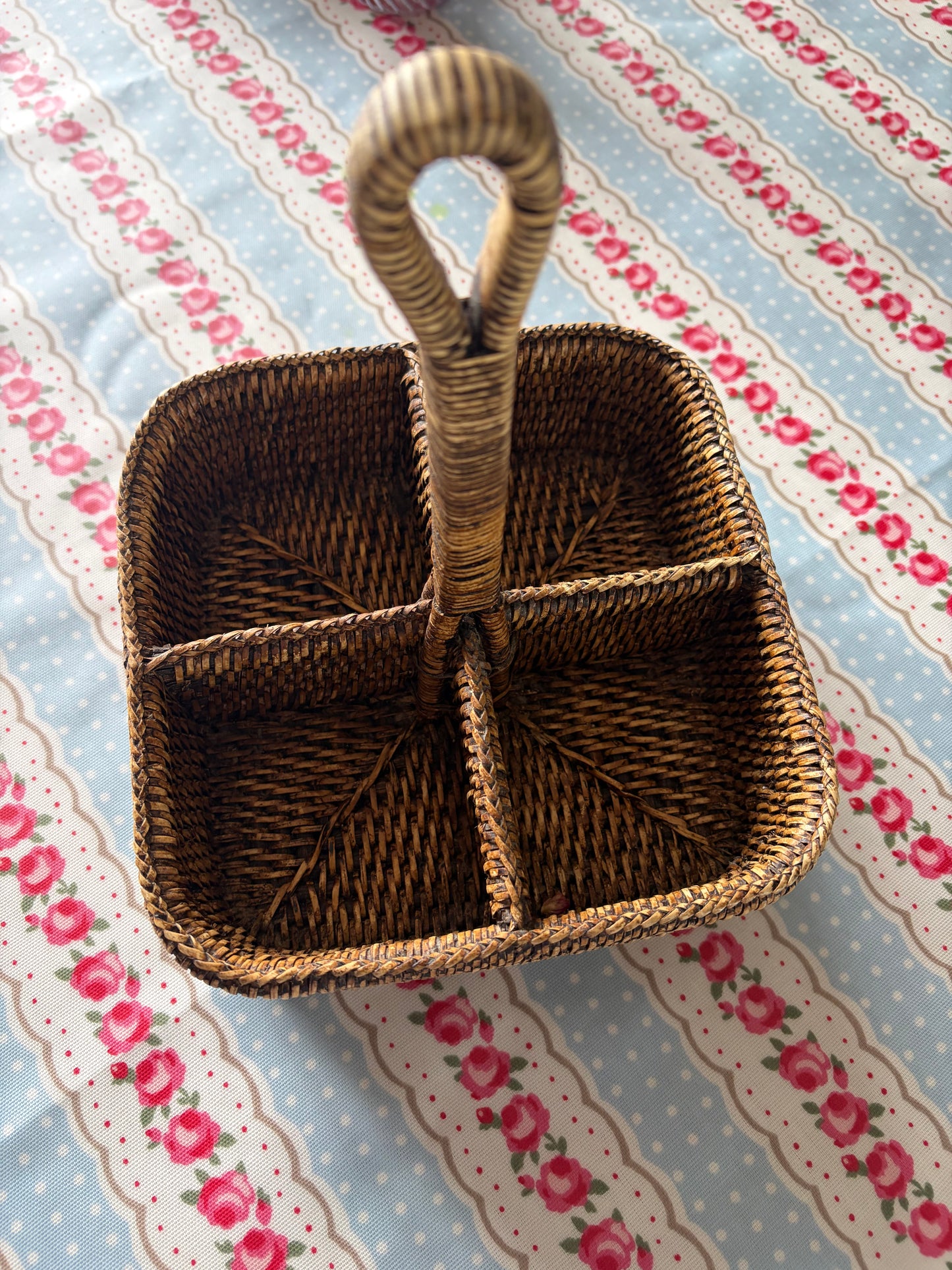 RATTAN CADDY