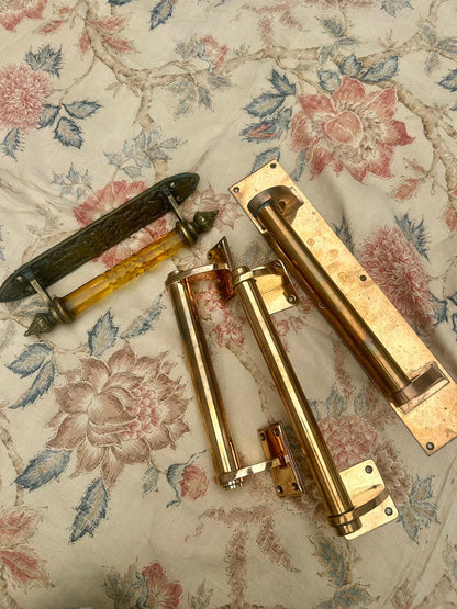 DOOR HANDLES
