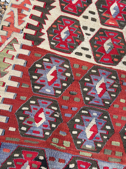 ANTIQUE KILIM