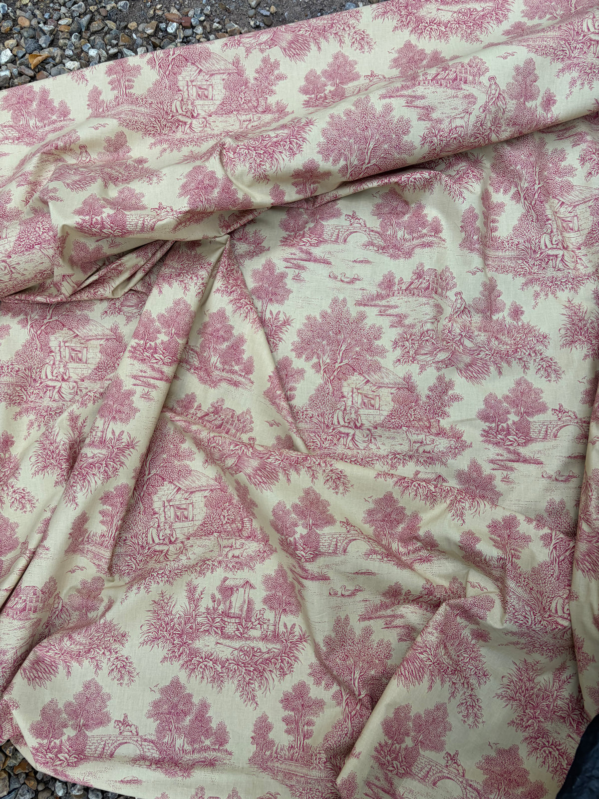 10m TOILE