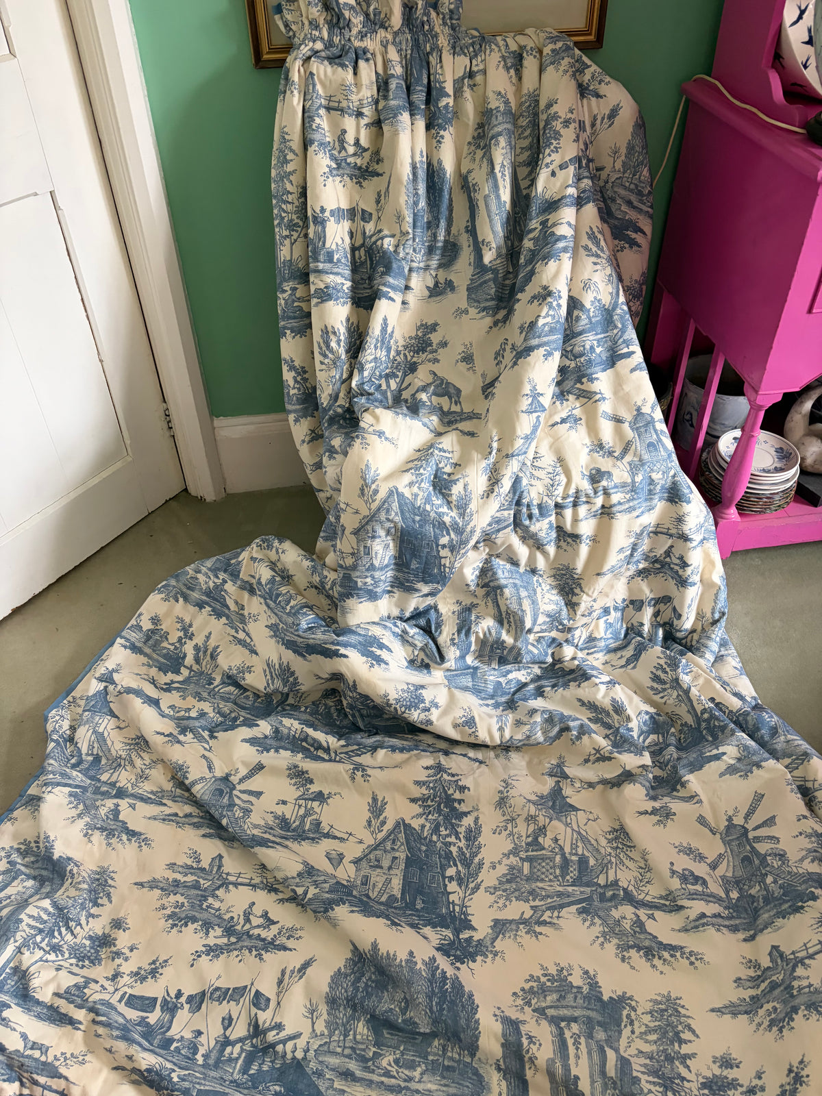 TOILE CURTAINS