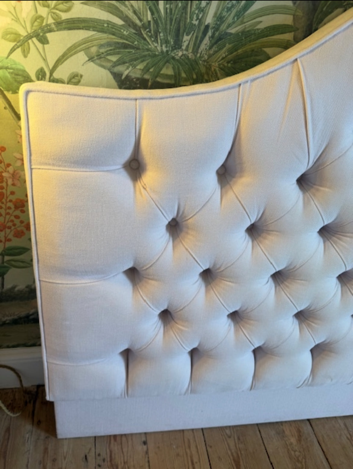 EMPEROR BEDHEAD AND VALANCE
