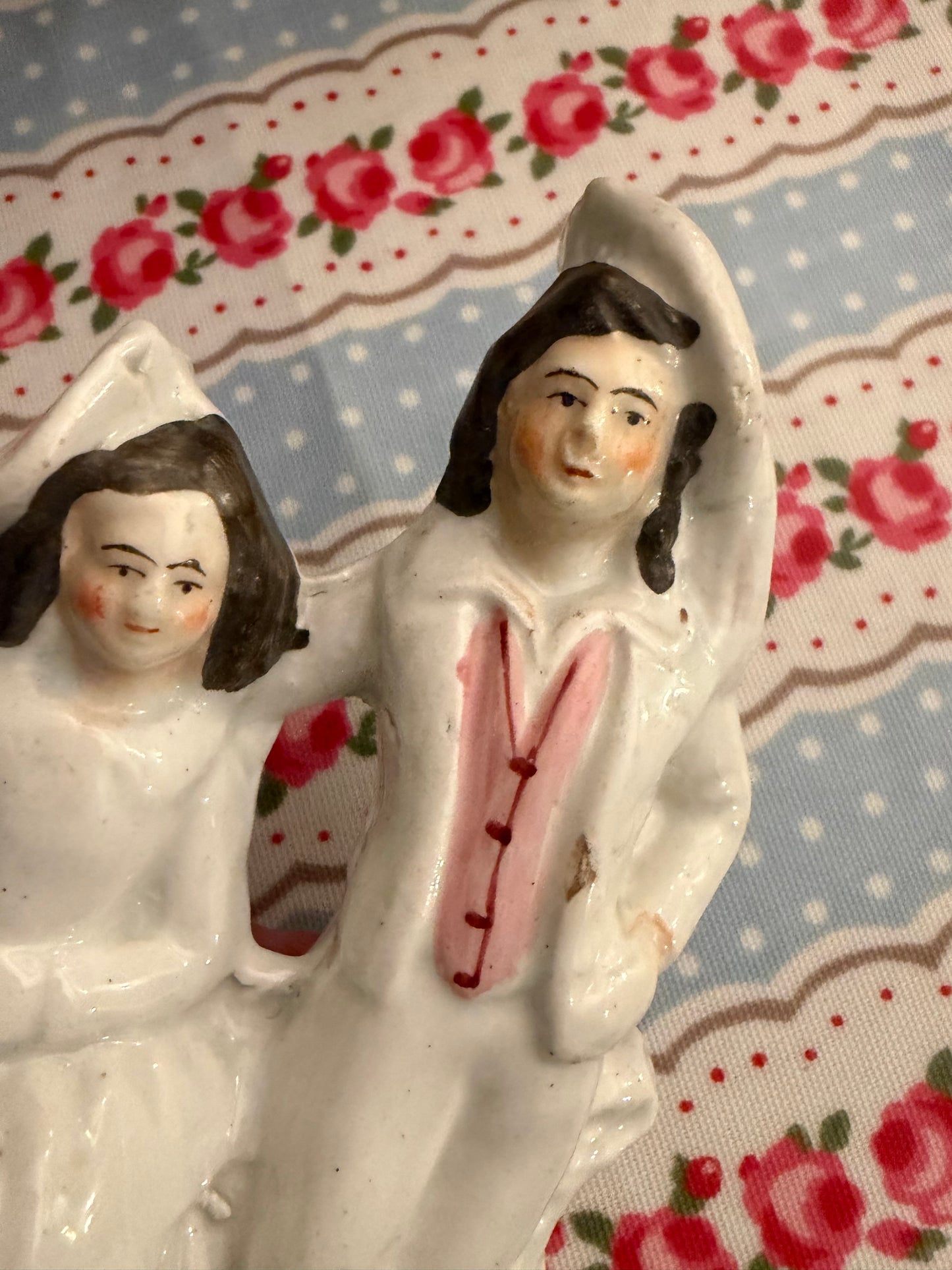 STAFFORDSHIRE COUPLE