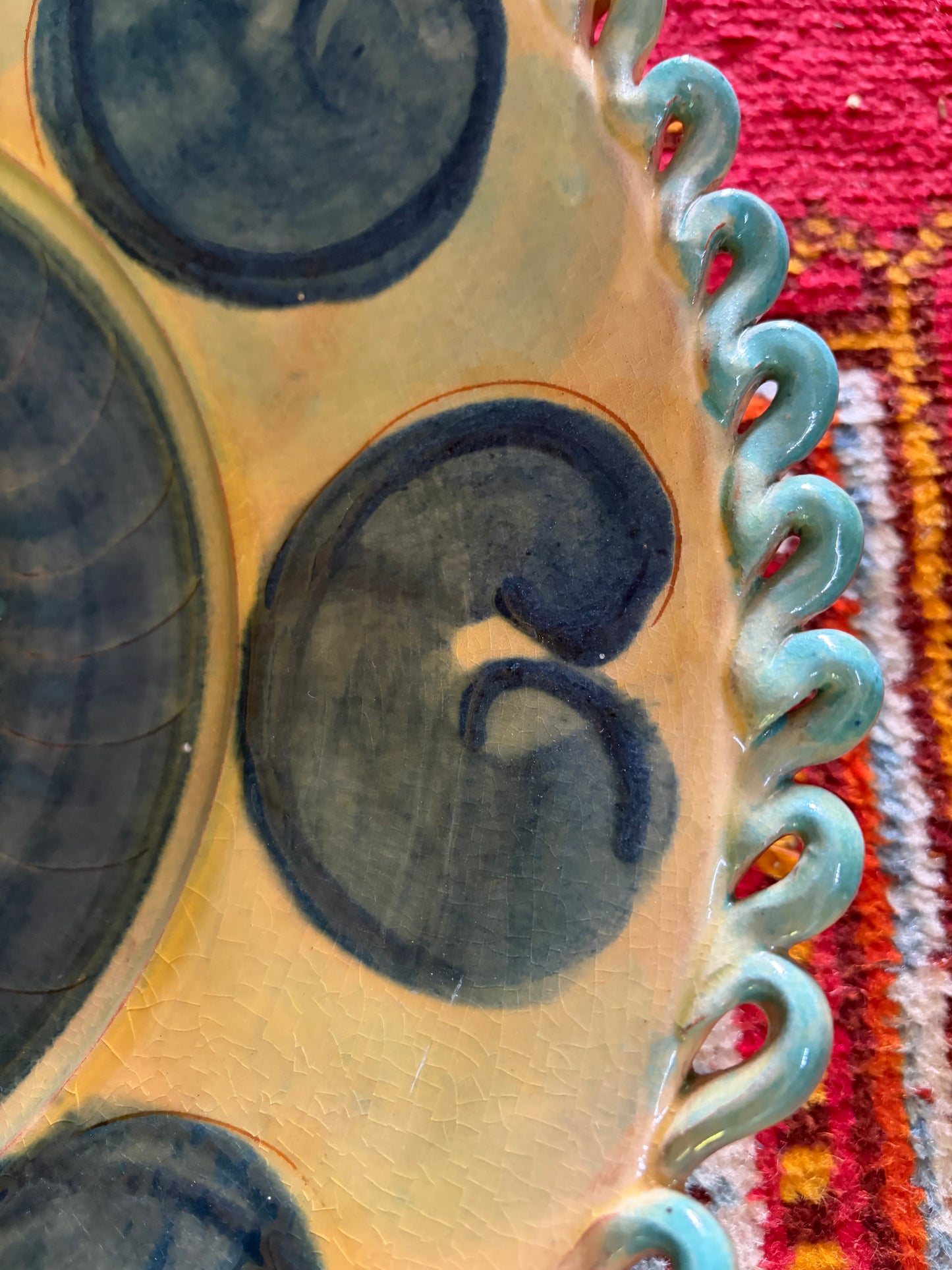 DECORATIVE PLATE