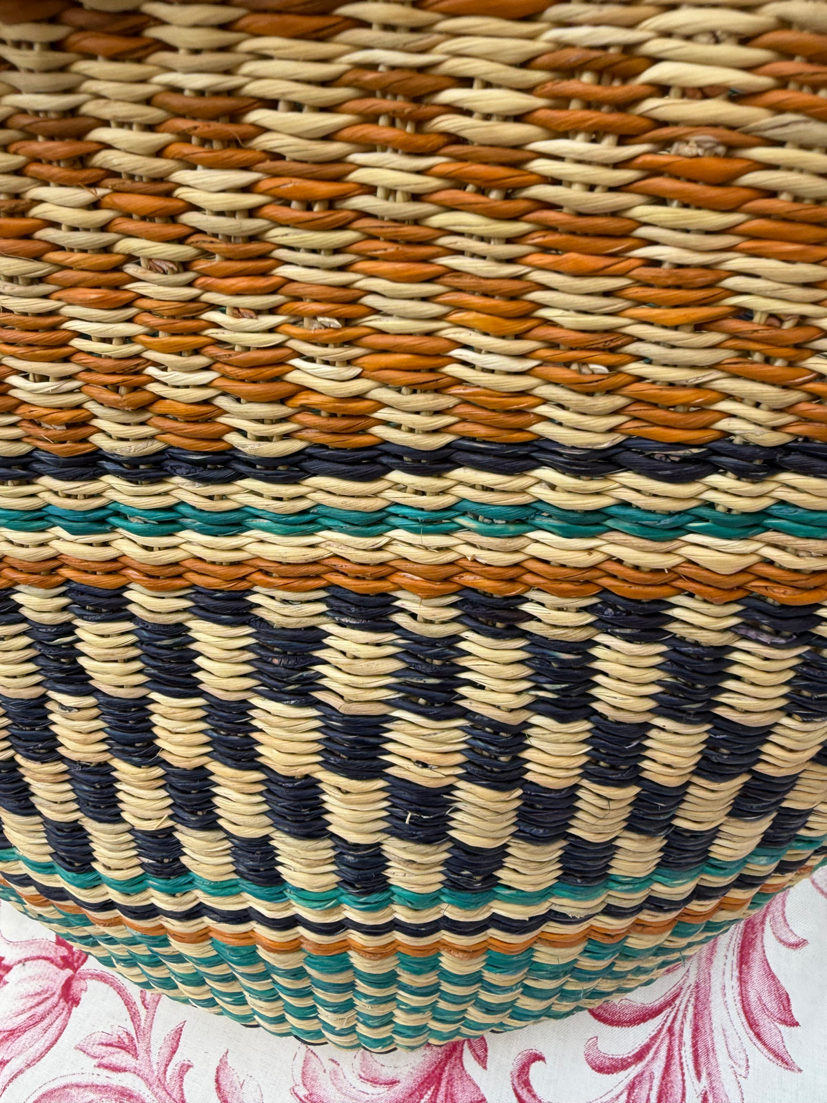HANDWOVEN BASKET