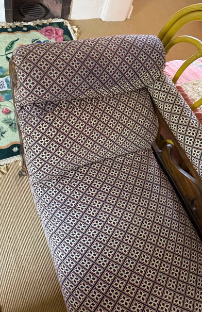 CHAISE