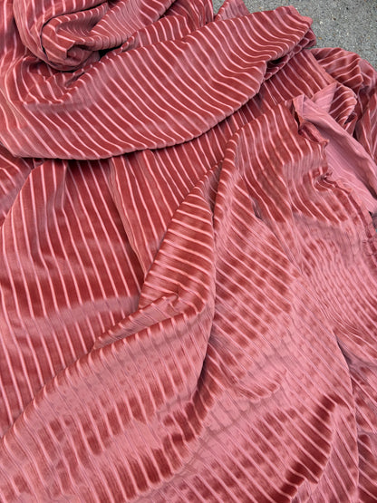 VELVET MATERIAL
