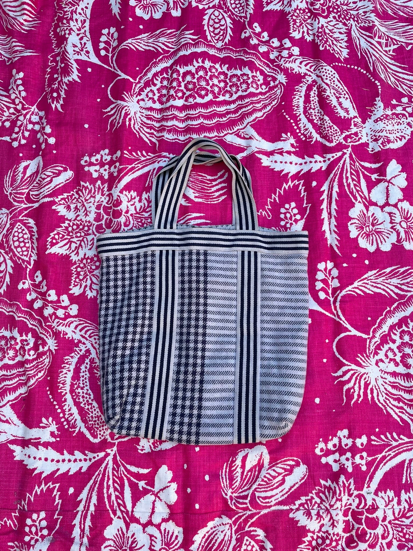 DAYLESFORD SHOPPER