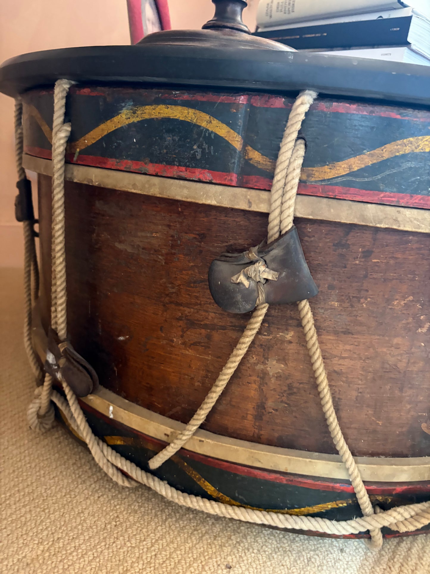 DRUM TABLE