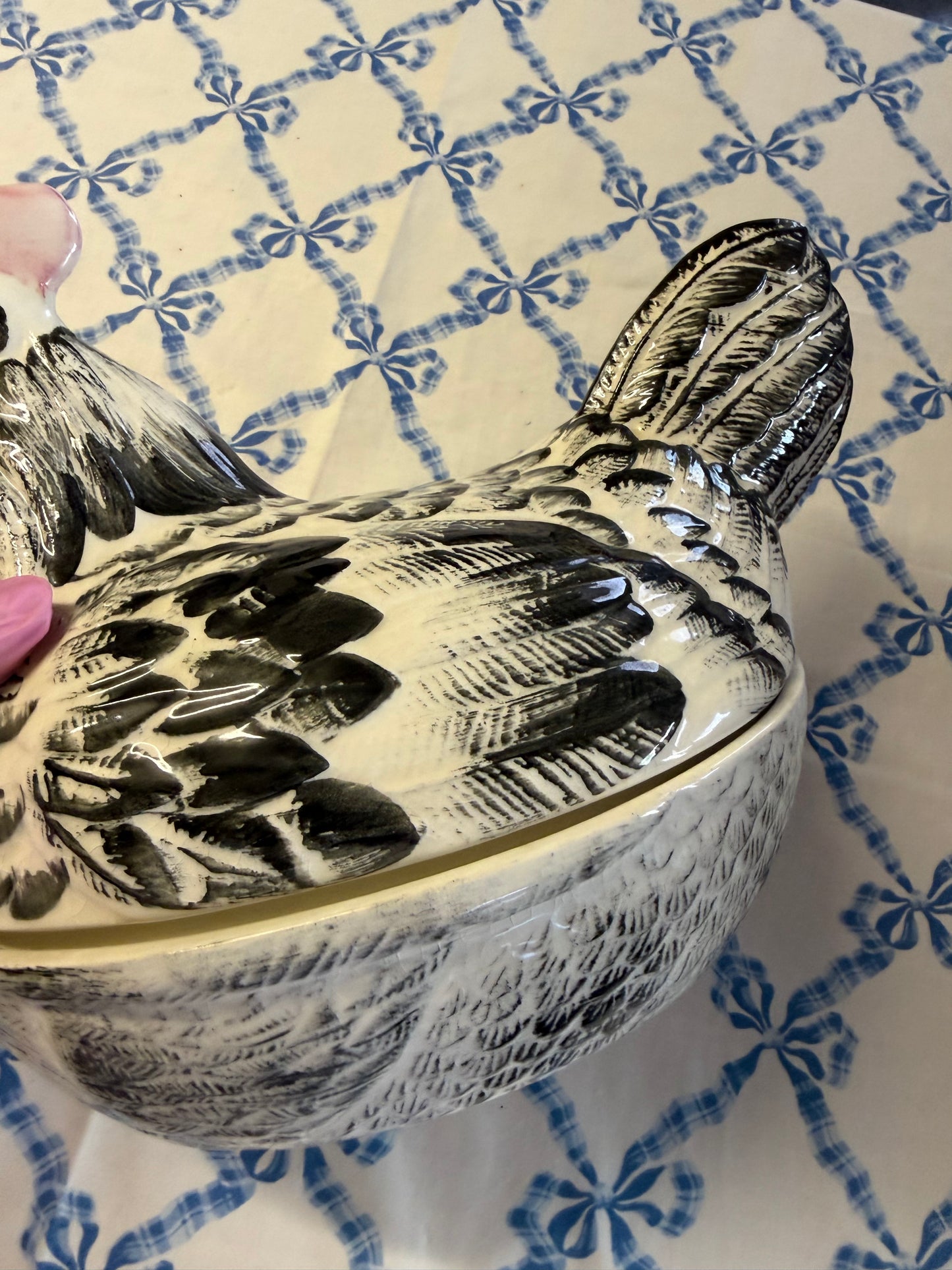 EGG HOLDER