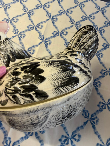 EGG HOLDER