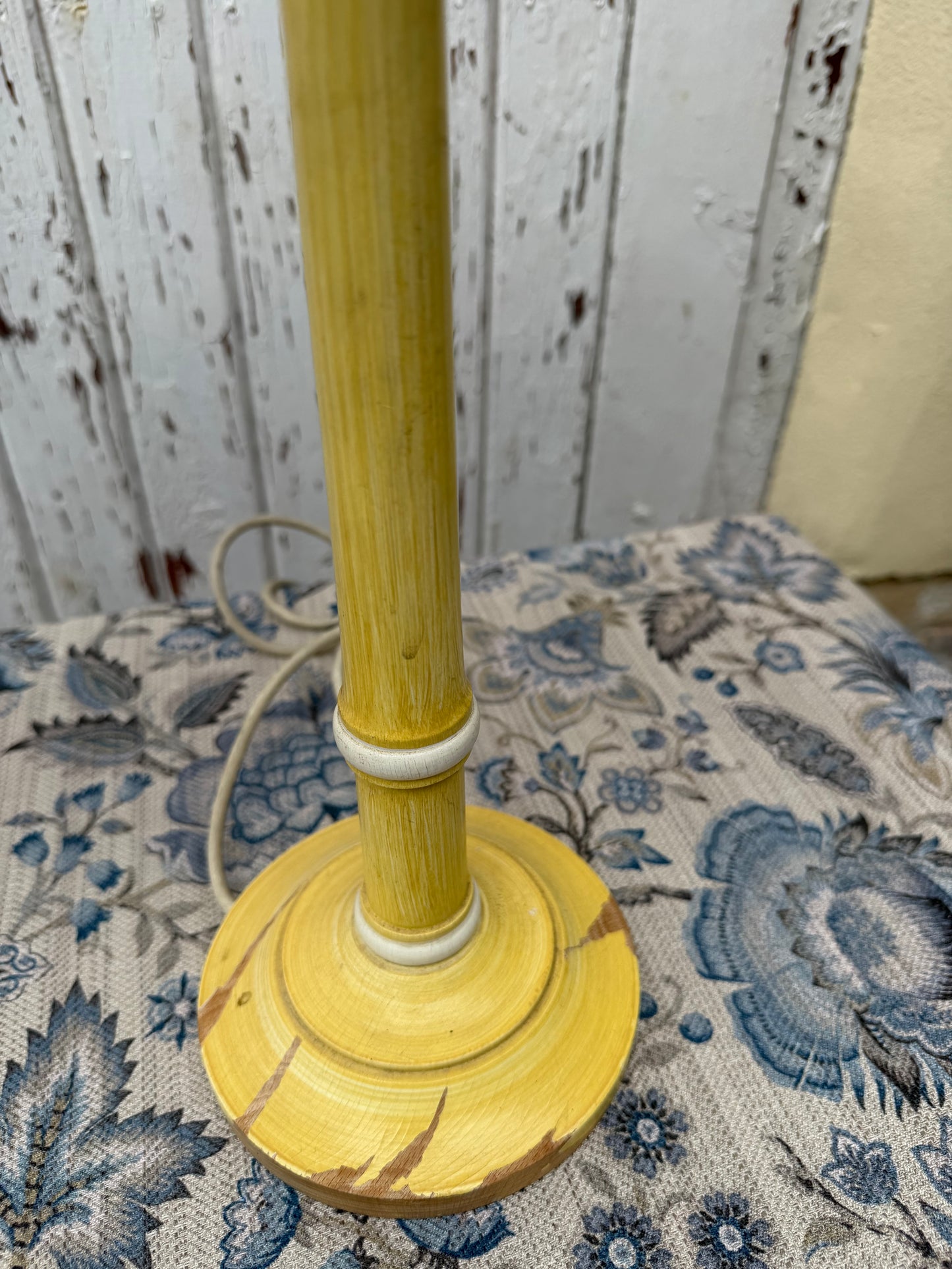 PAIR OF LAMPS