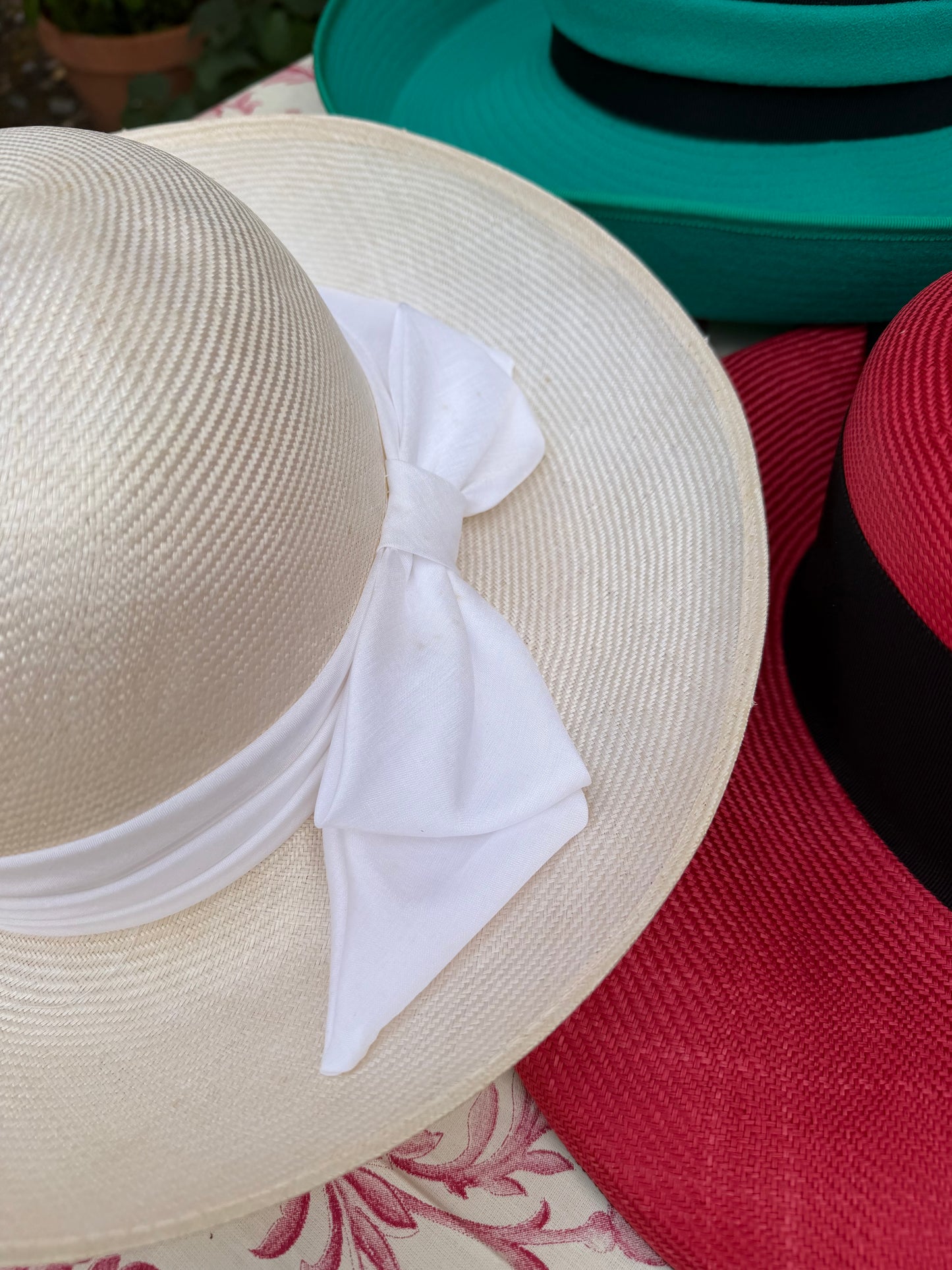 3 SMART HATS