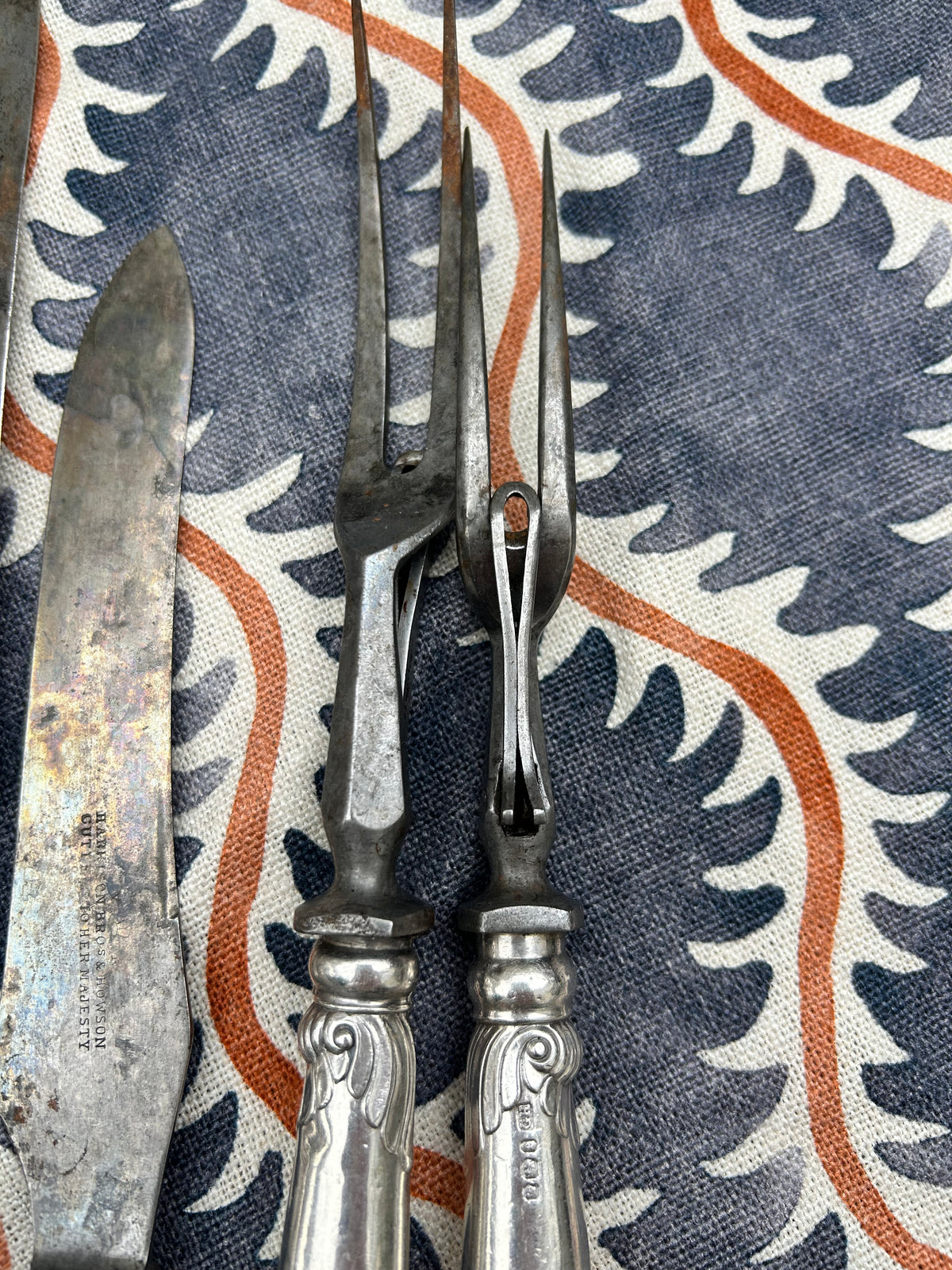 SILVER CARVING SET