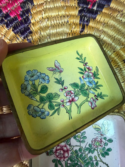ENAMEL PIN TRAYS