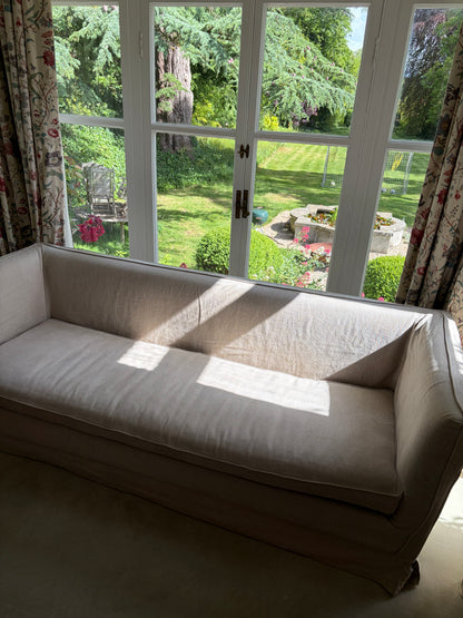 SOFA IN VOLGA LINEN