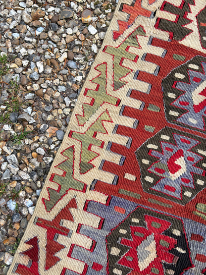 ANTIQUE KILIM