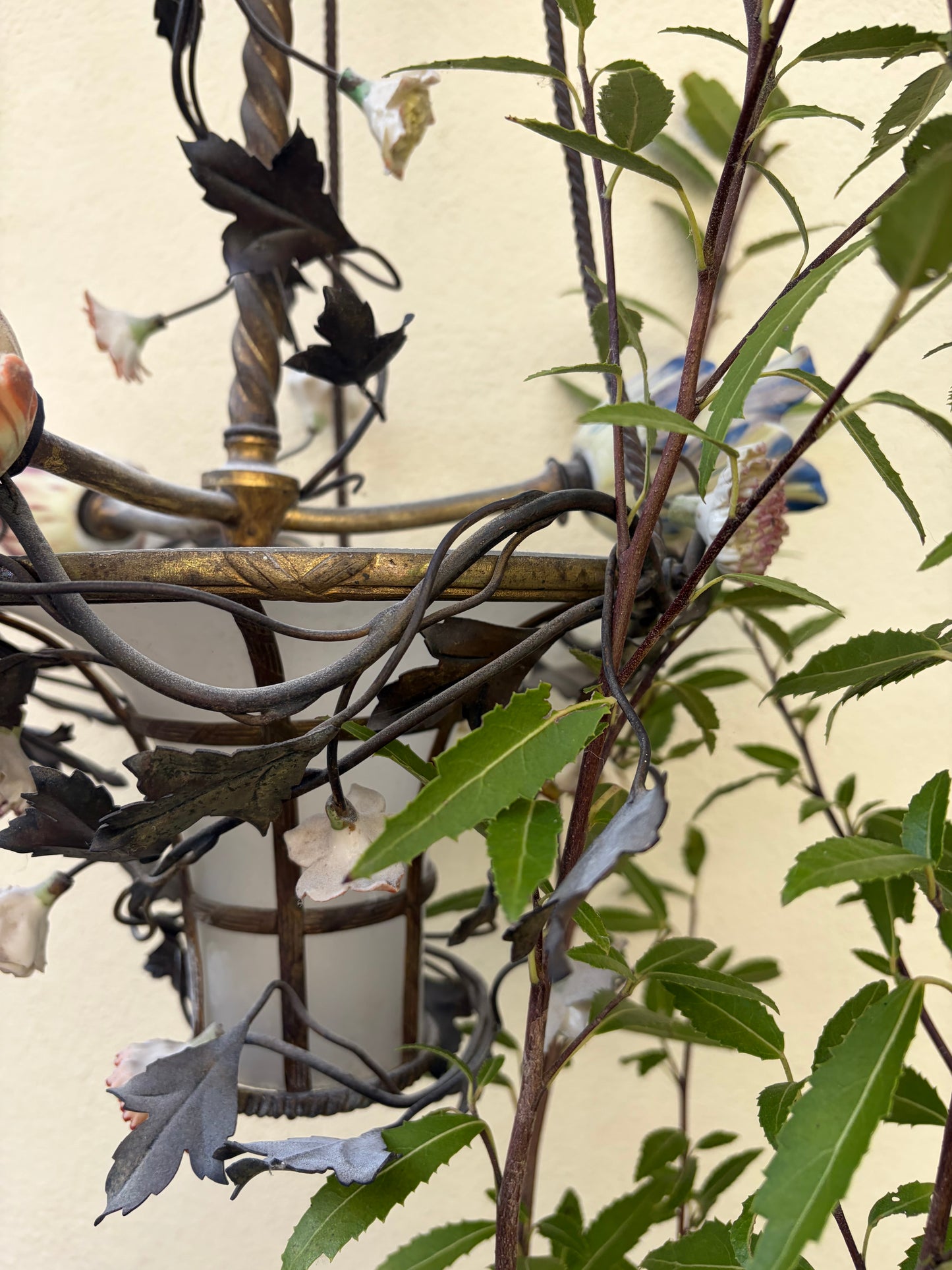 VICTORIAN CEILING LIGHT
