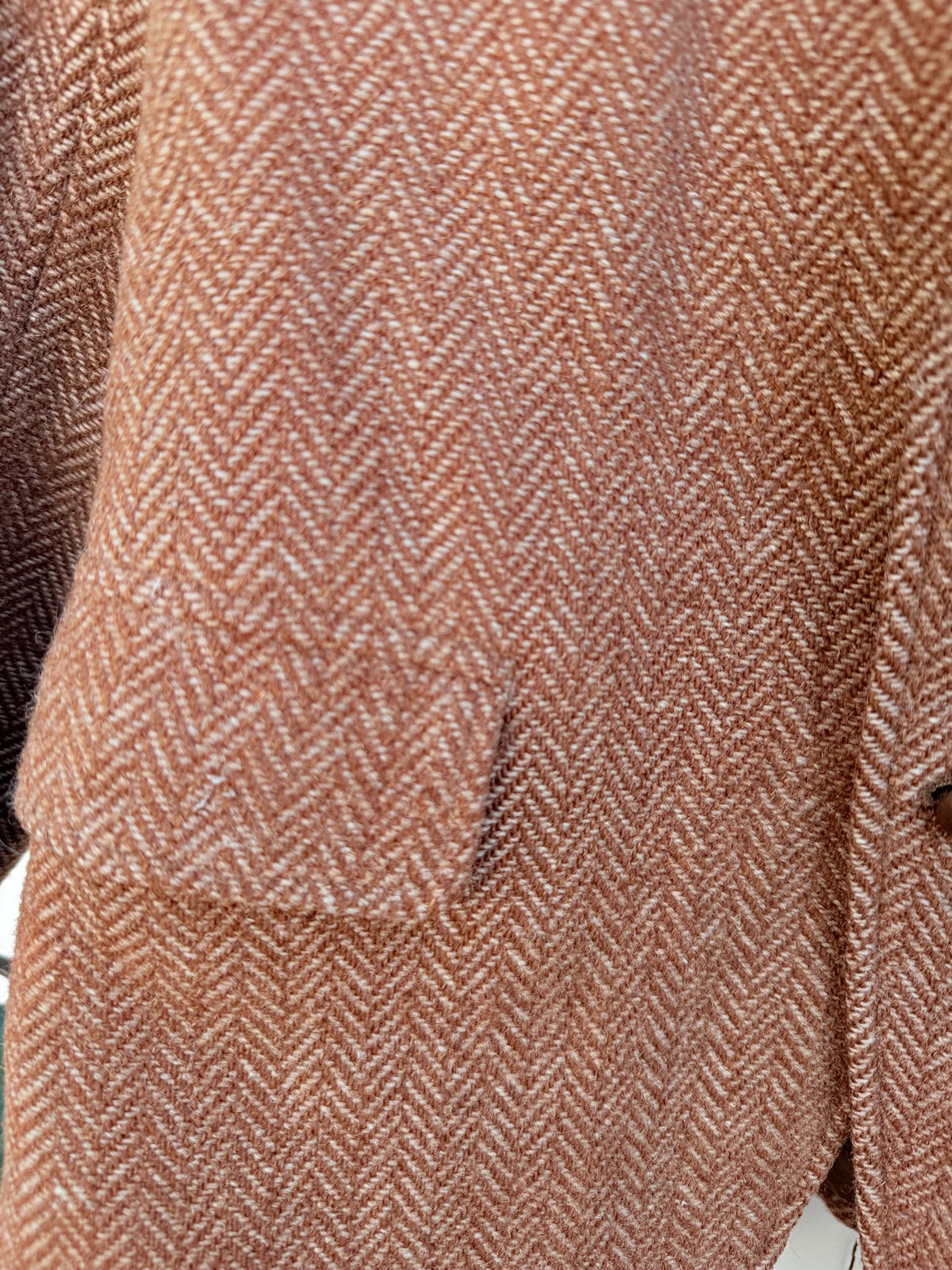 BROWN BLAZER