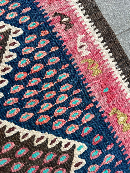 KILIM PINK BOARDER