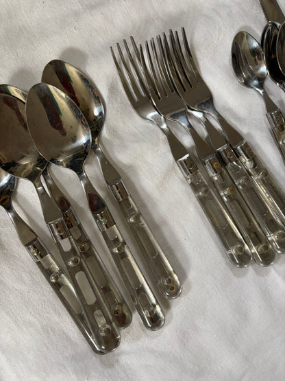CUTLERY SET
