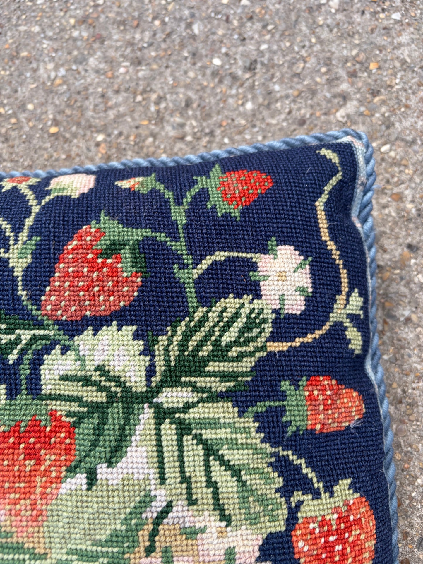 STRAWBERRIES TAPESTRY CUSHION