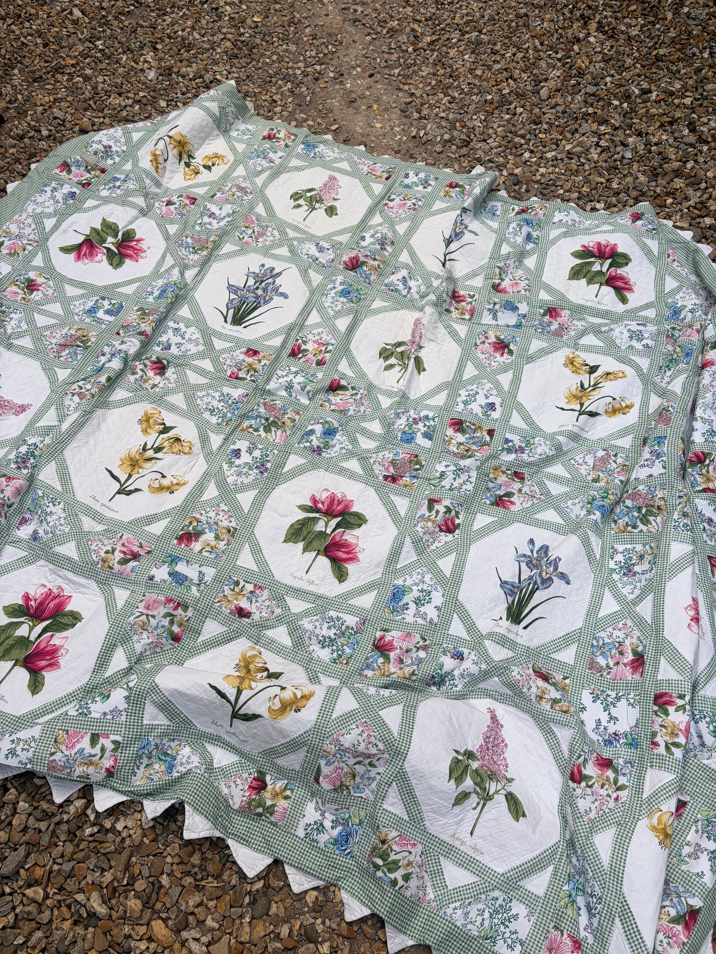 FLOWERS QUILT