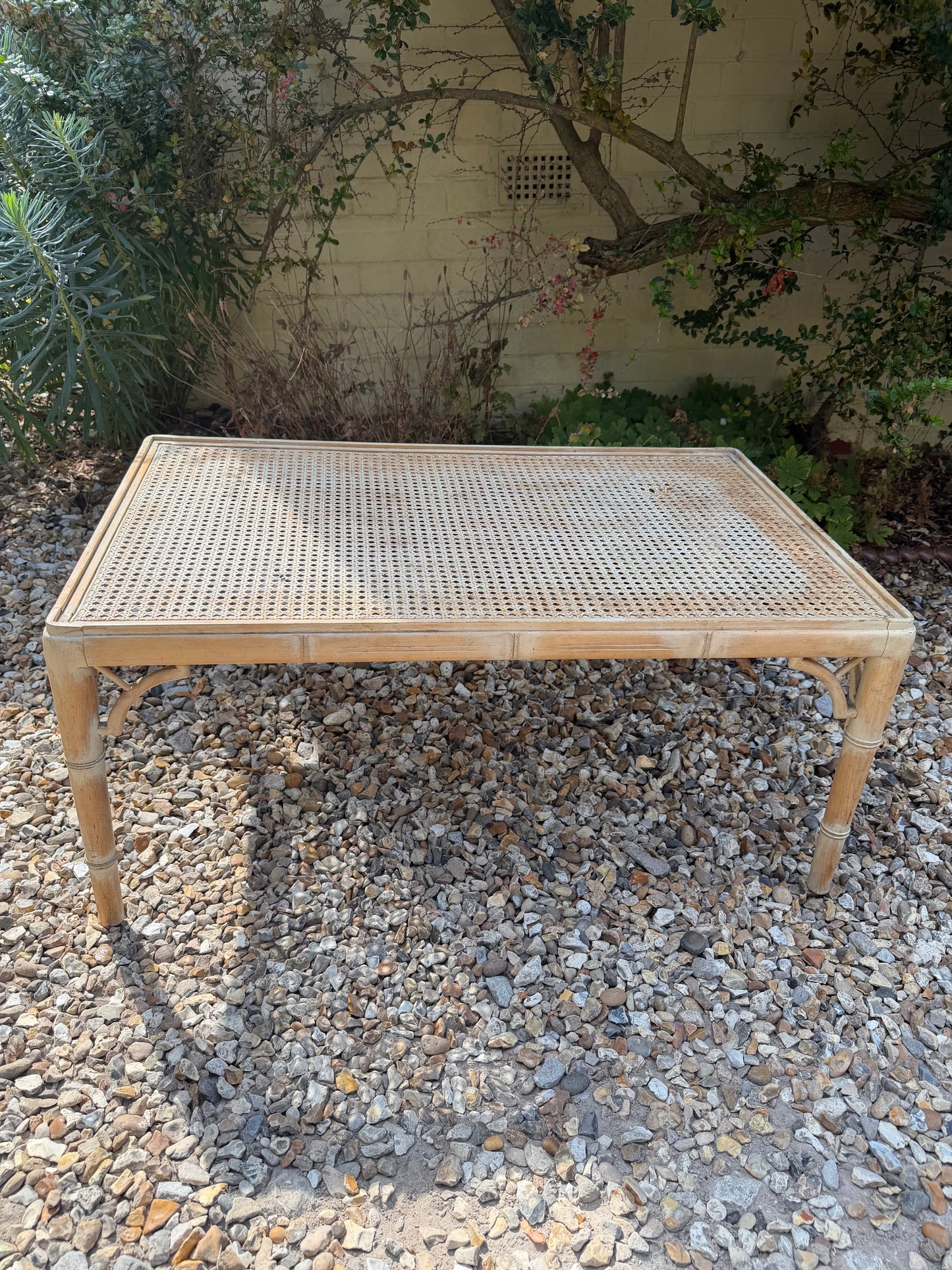 CANE TABLE