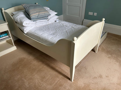 DORMY HOUSE SLEIGH BED