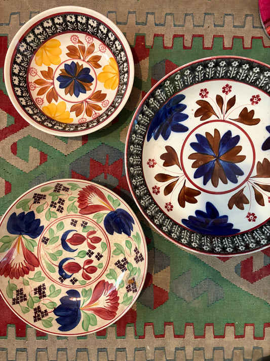 SPONGED BOWLS