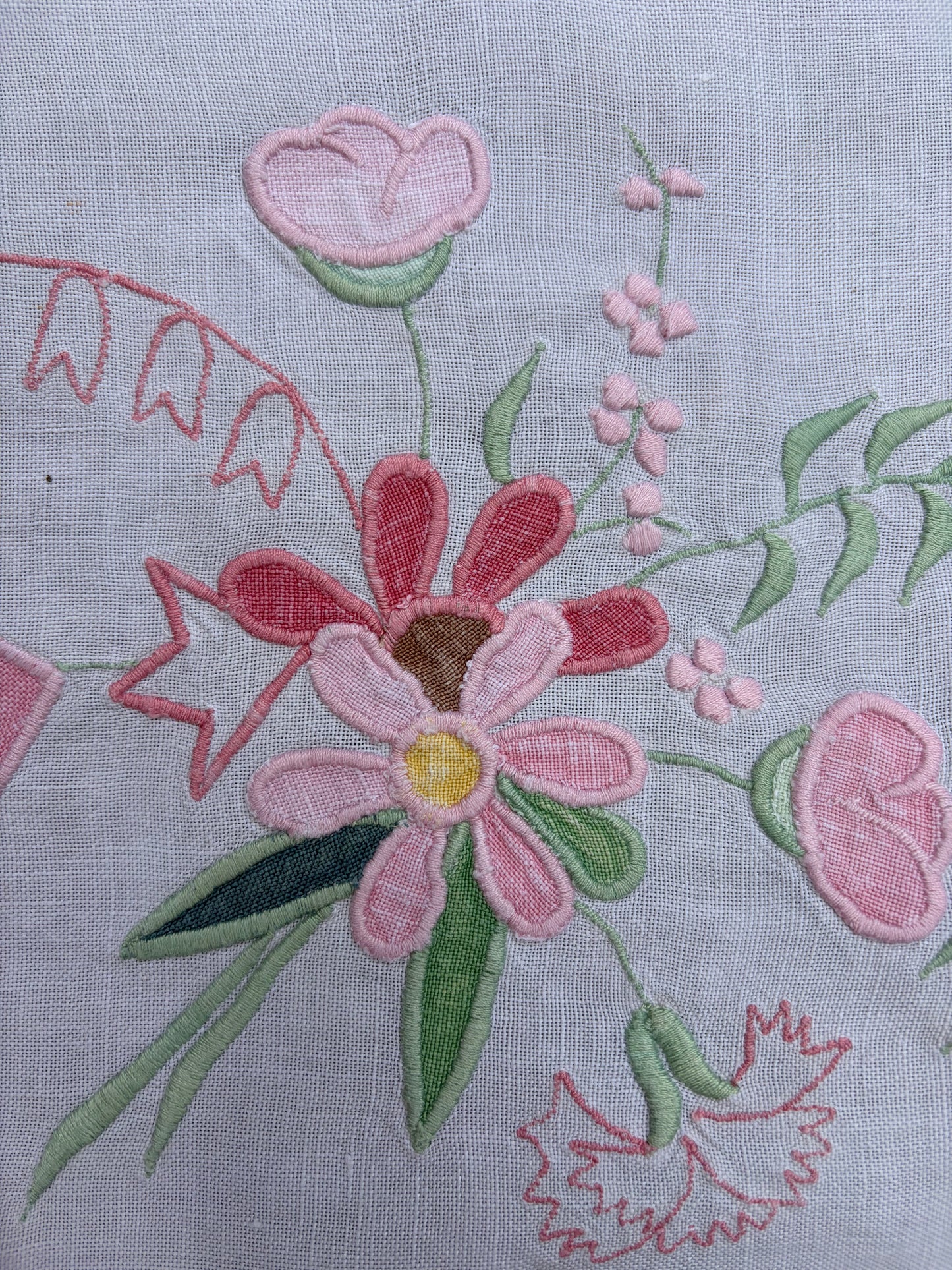 LINEN TABLECLOTHS