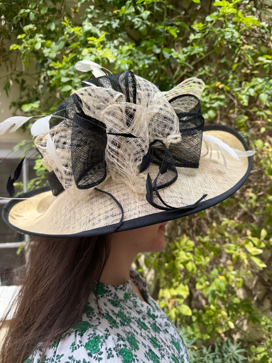 HAT