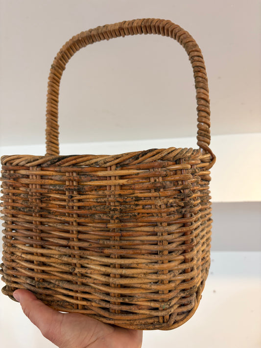 BOTTLE BASKET