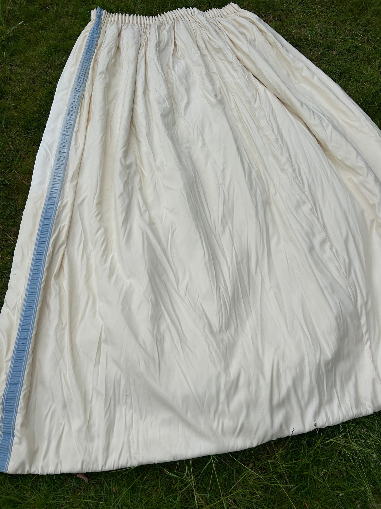 CREAM CURTAINS