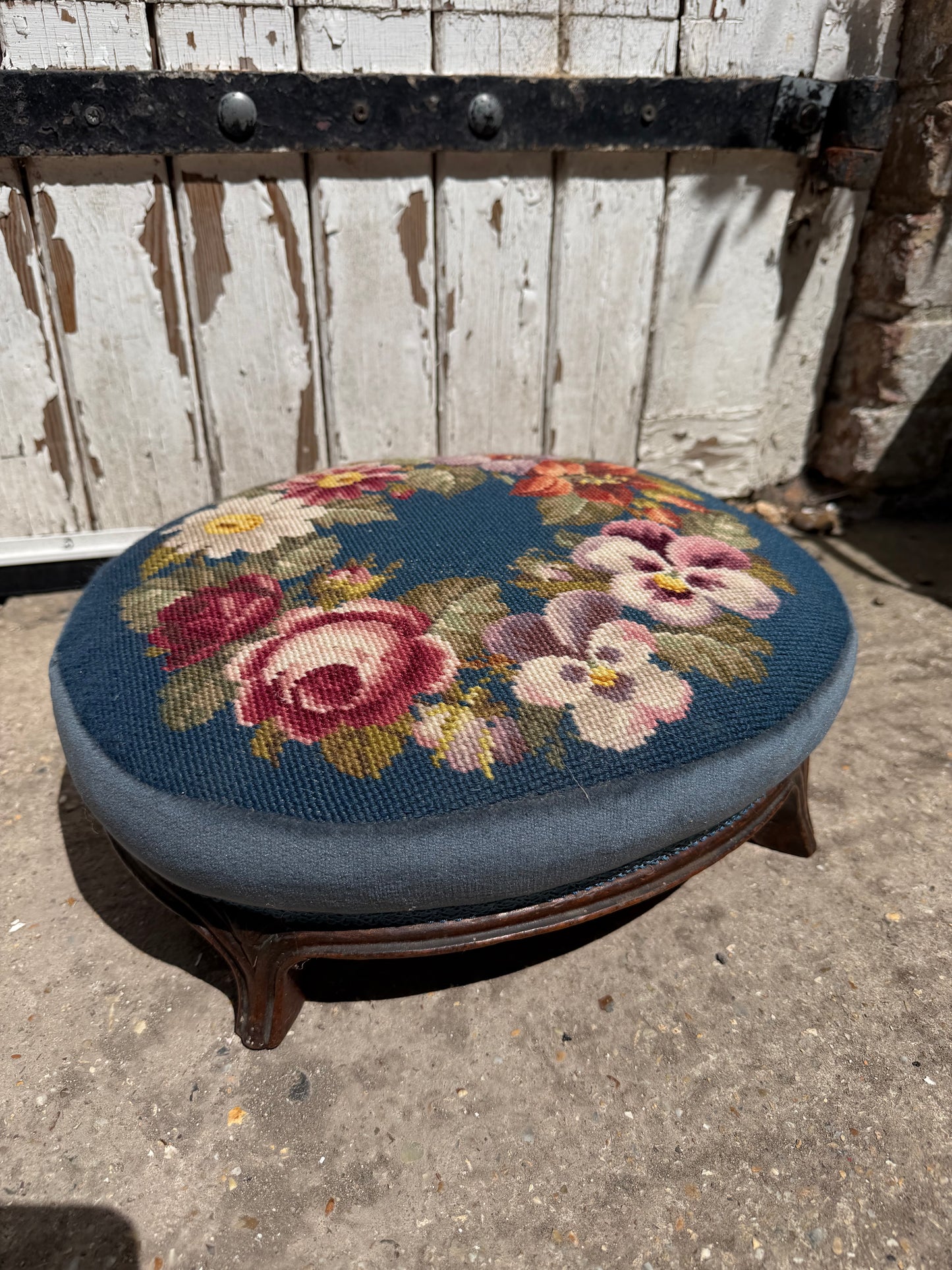 FOOTSTOOL