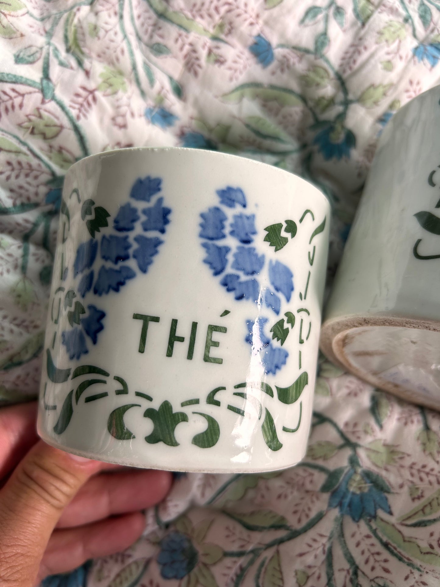 FRENCH POTS