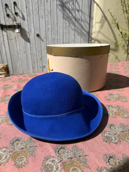 HAT