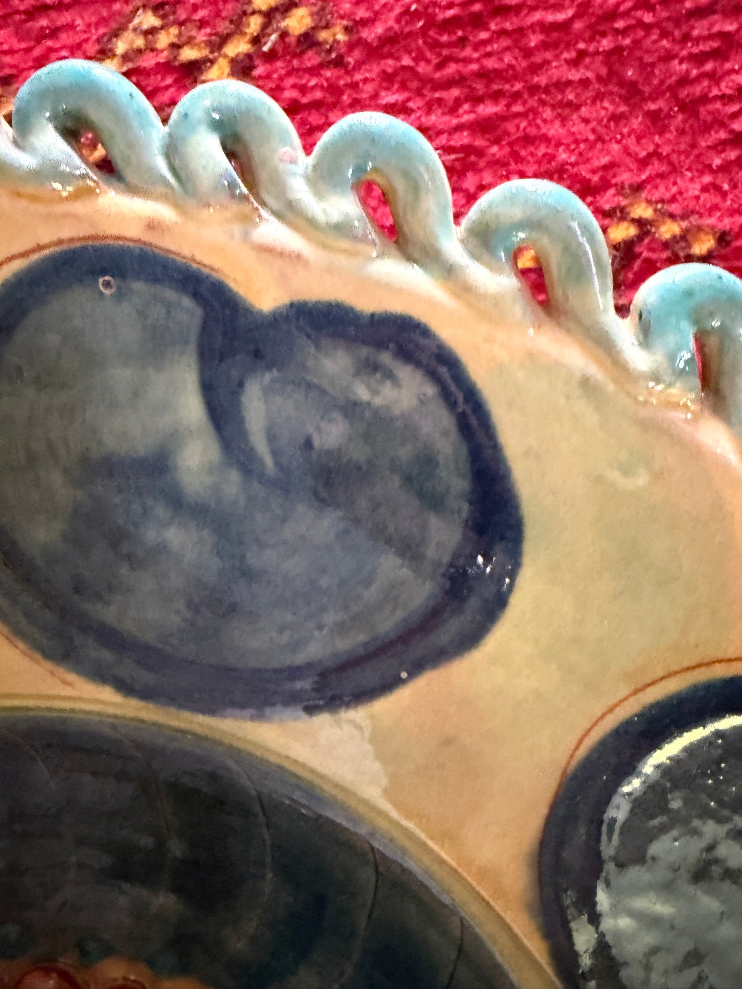 DECORATIVE PLATE