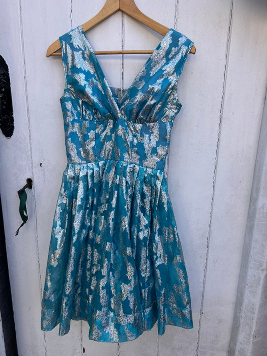 VINTAGE DRESS