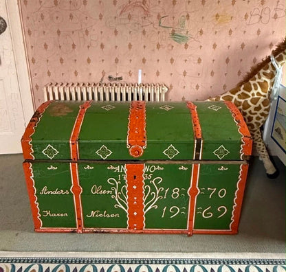PAINTED CHEST