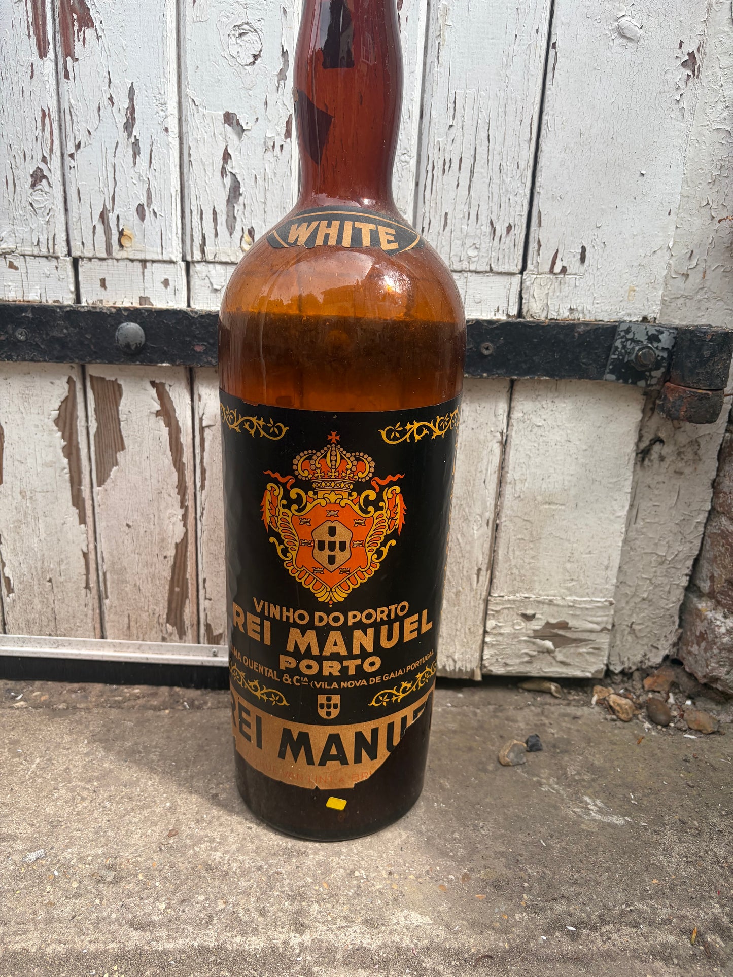 ANTIQUE BOTTLE