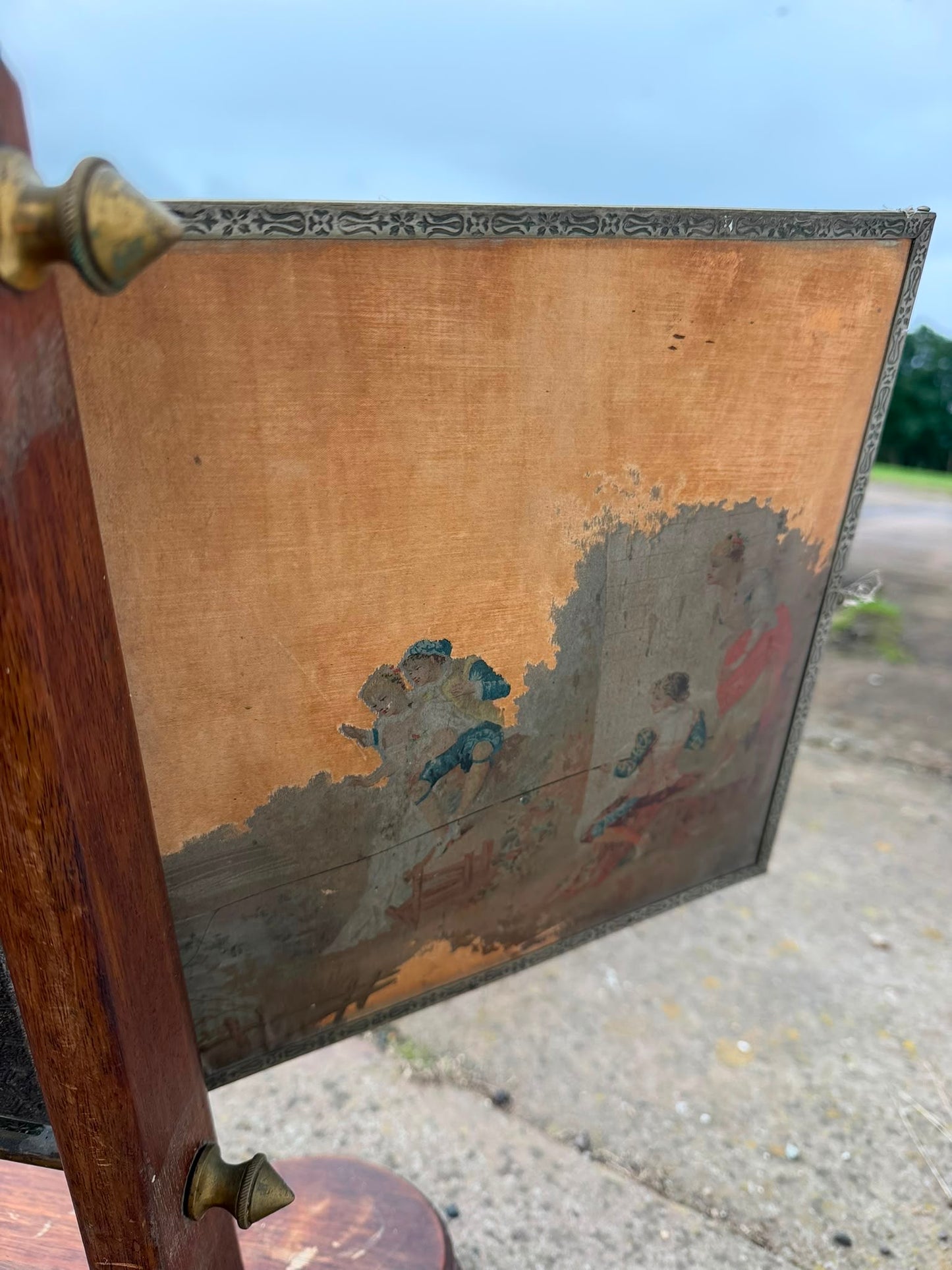DRESSING TABLE MIRROR