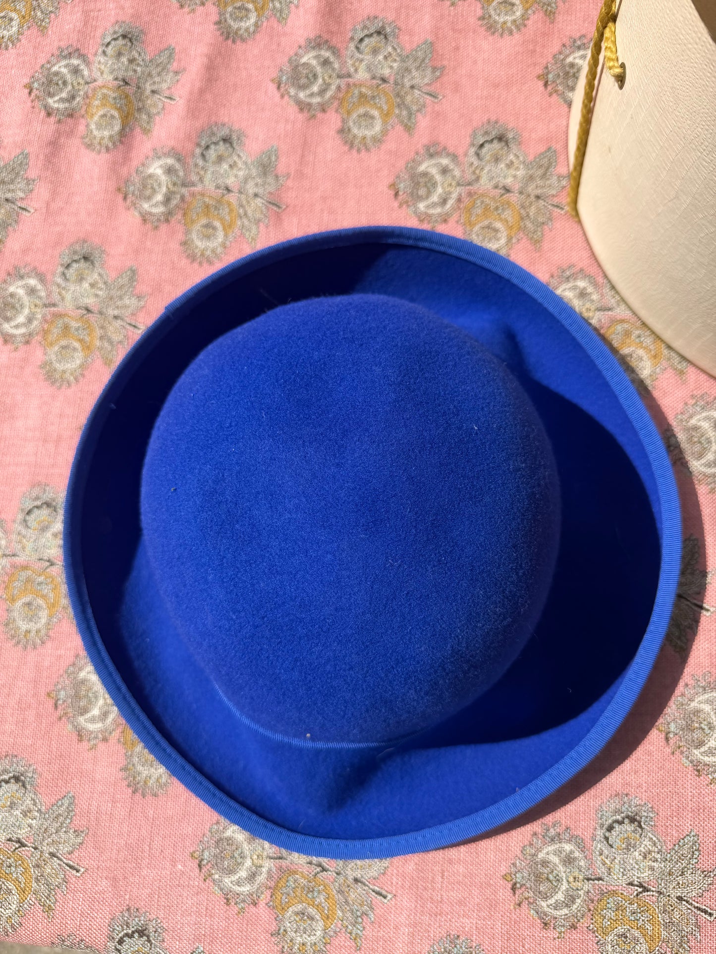HAT