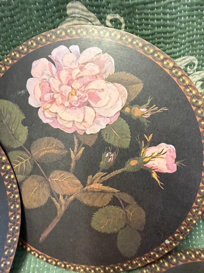 CIRCULAR PLACEMATS