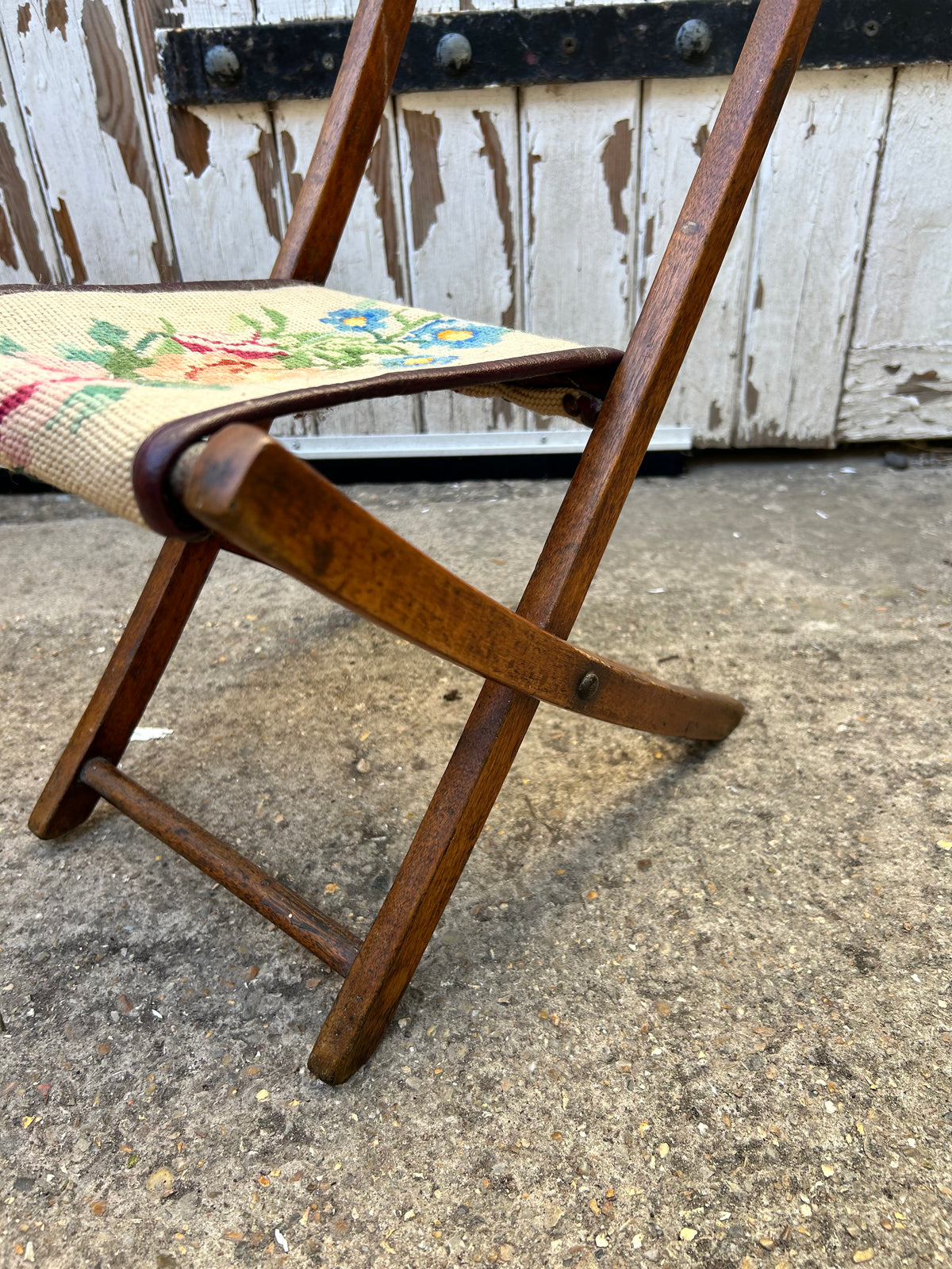 MINIATURE CHAIR
