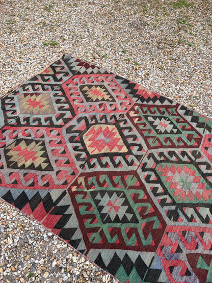 ANTIQUE KILIM