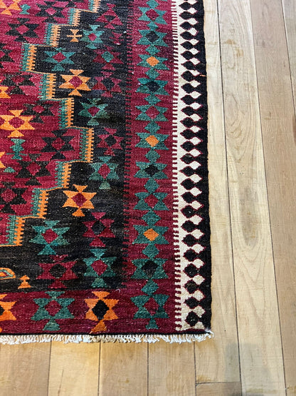 KILIM RUG